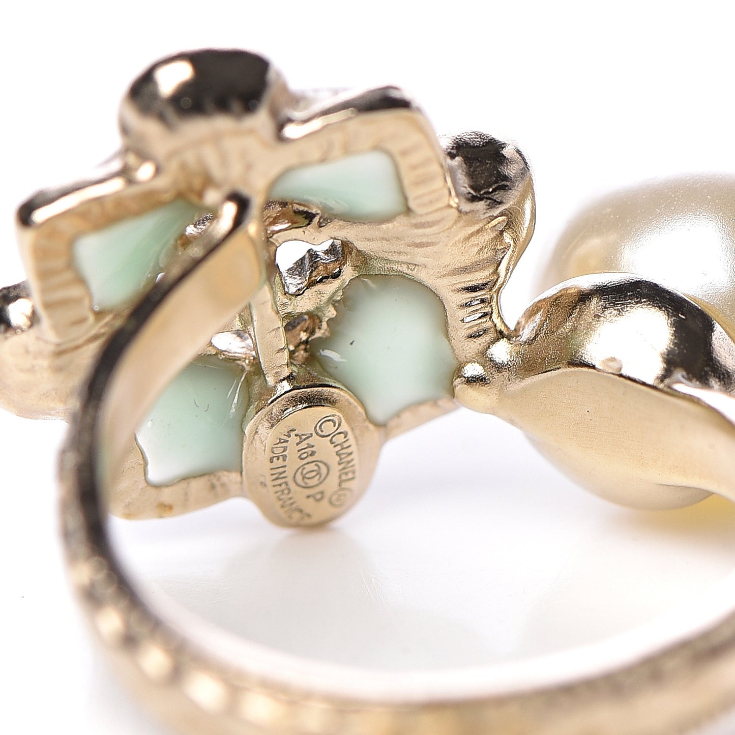 Gripoix Pearl CC Ring 6.75 Gold Green