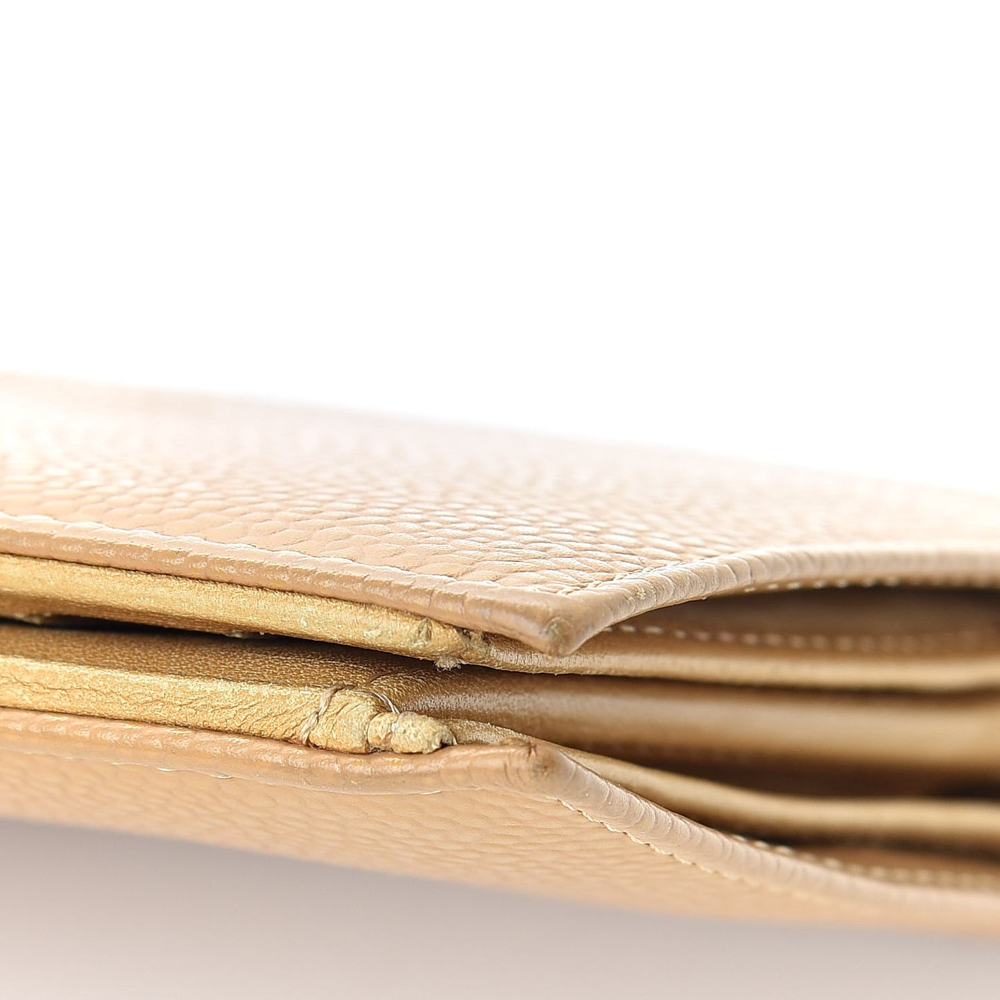Caviar Timeless CC Yen Wallet Beige Clair