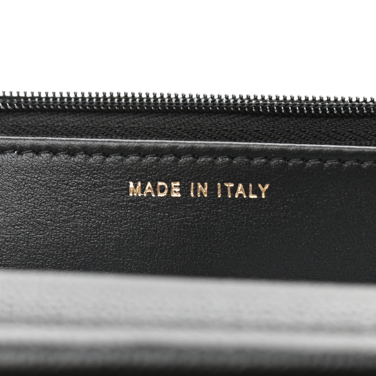 Caviar Quilted Multi Chain Wallet On Chain WOC Black