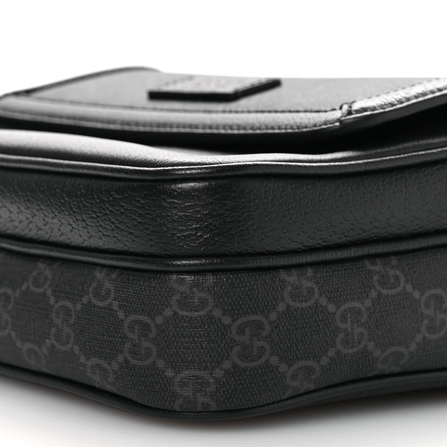 GG Supreme Monogram Small Crossbody Bag Black