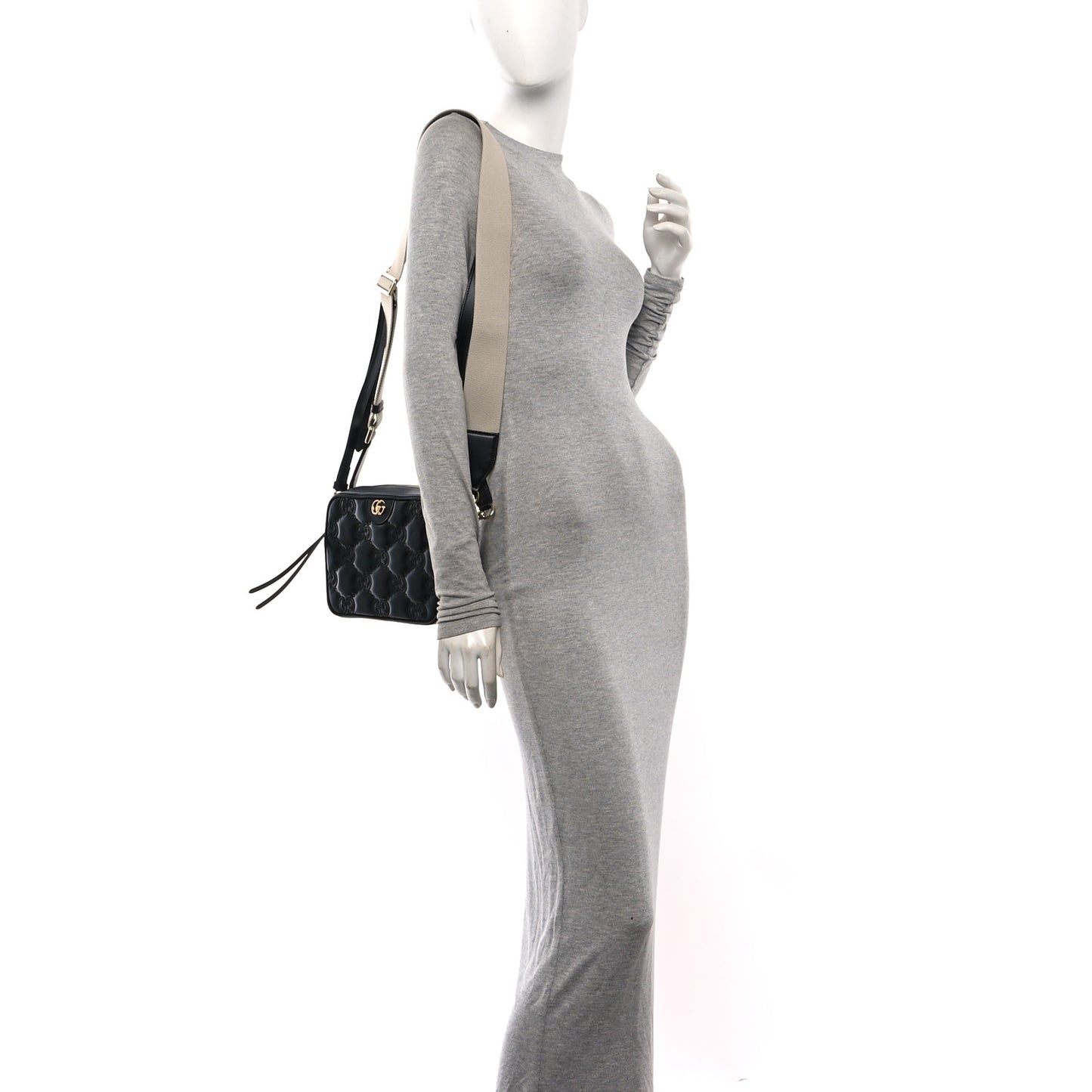 Calfskin GG Matelasse Shoulder Bag Black Natural
