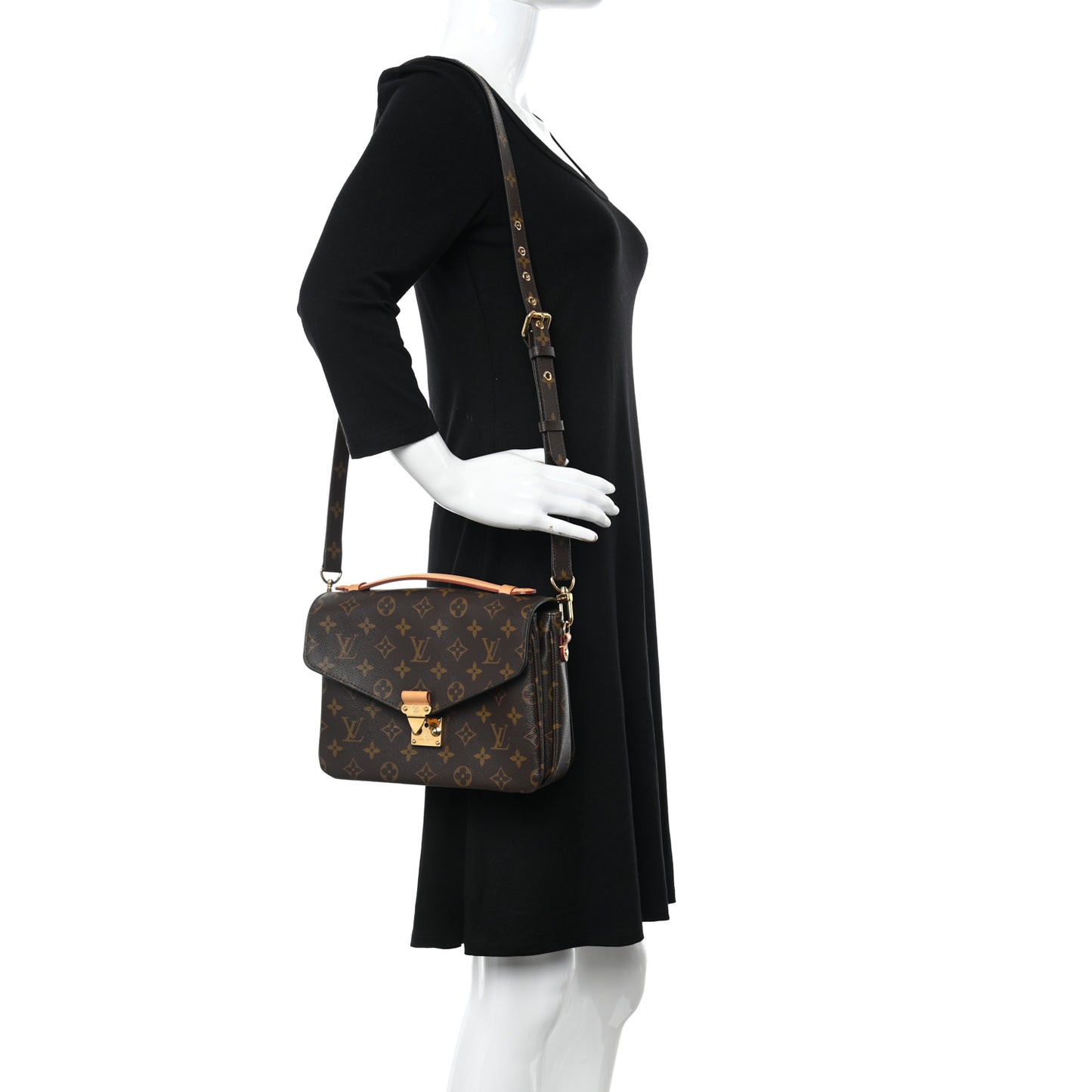 Monogram Pochette Metis