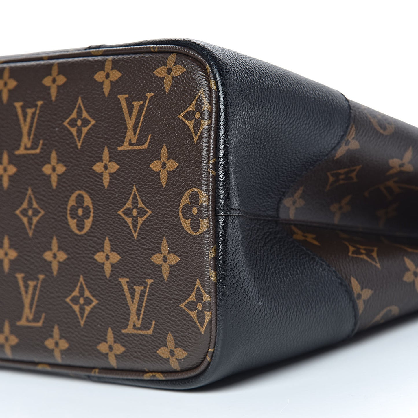 Monogram Flandrin Black