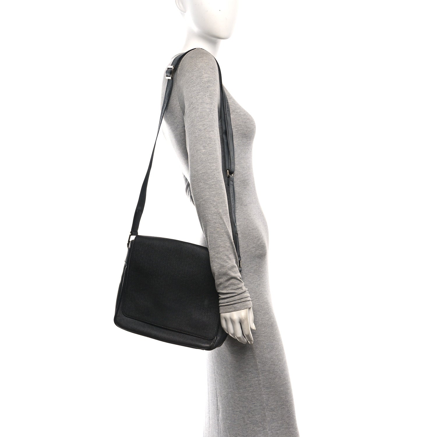 Louis Vuitton Taiga Roman PM Messenger Black 2 of 10