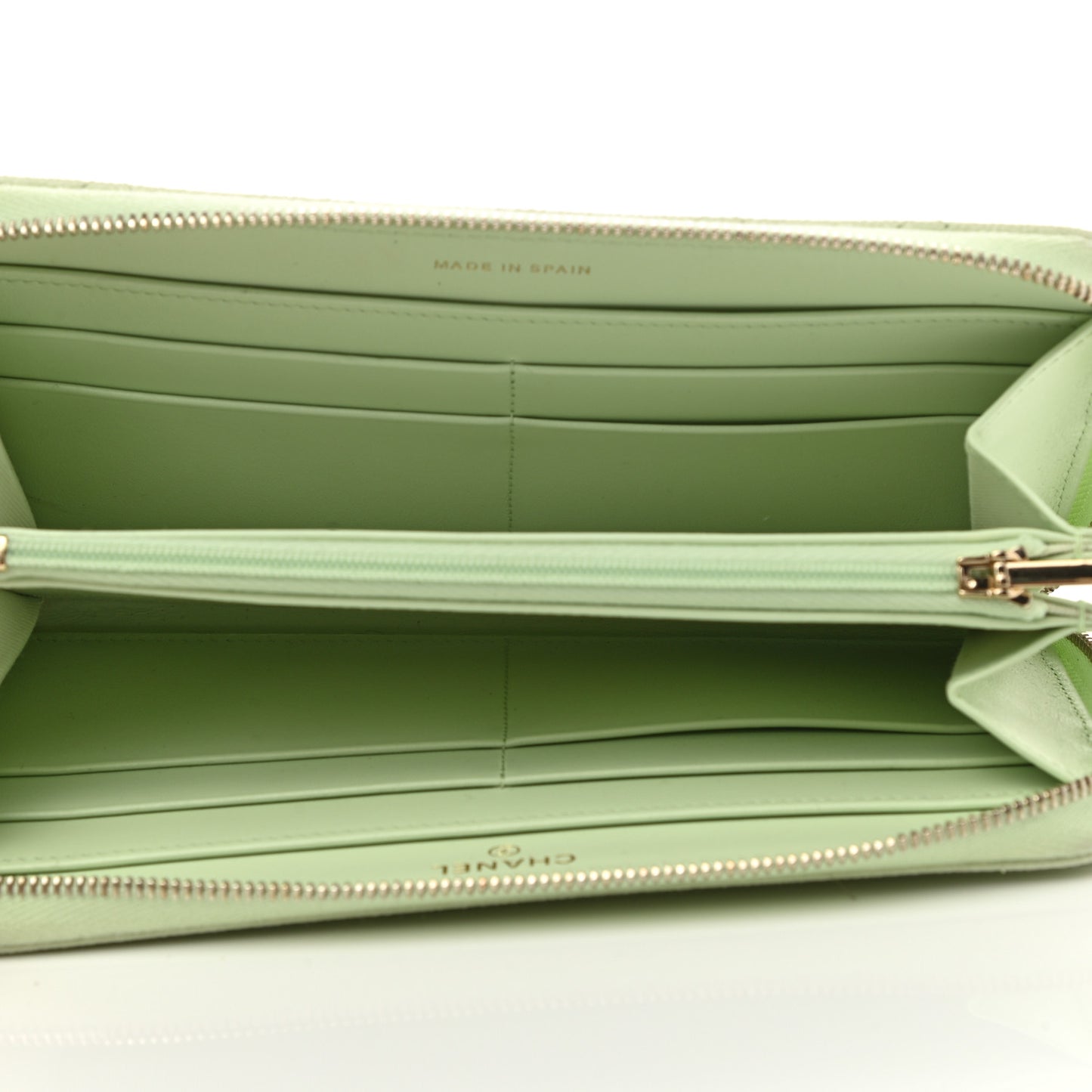 Caviar Quilted Large Gusset Zip Around Wallet Light Green