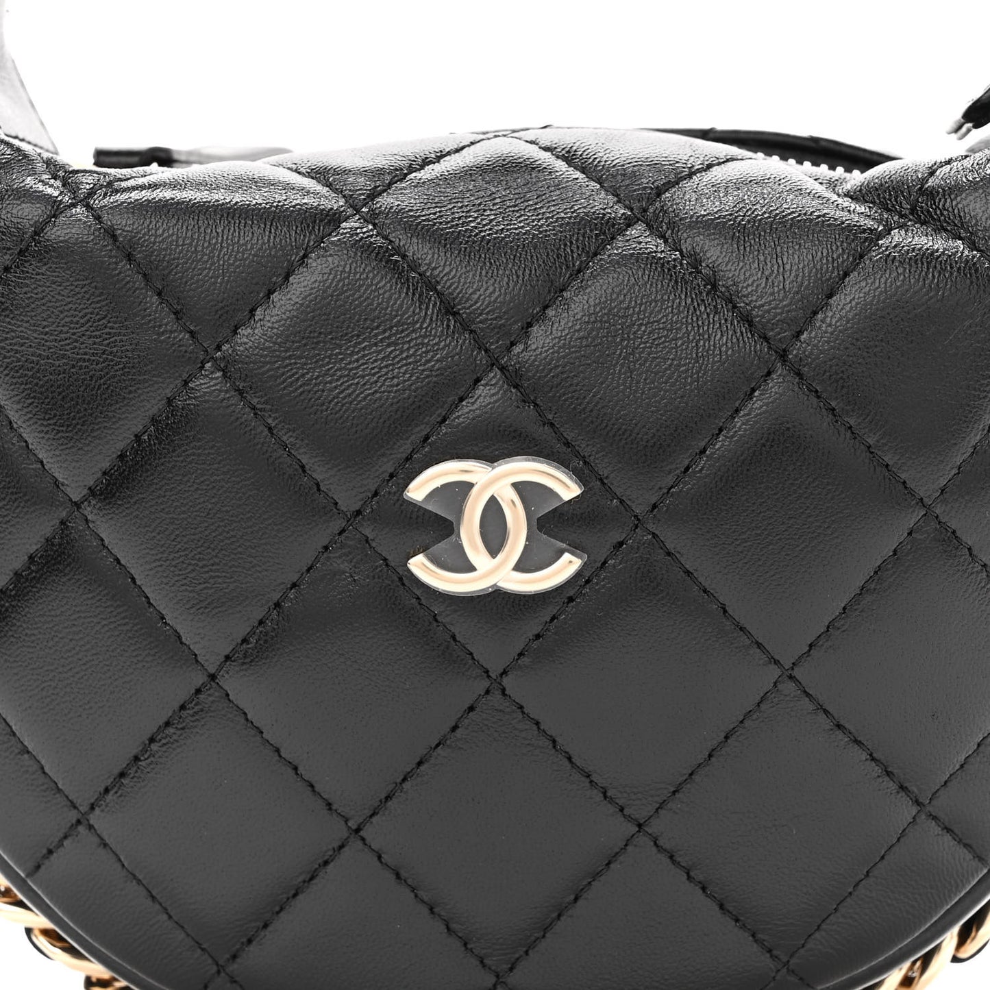 Quilted Chain Around Pouch Black