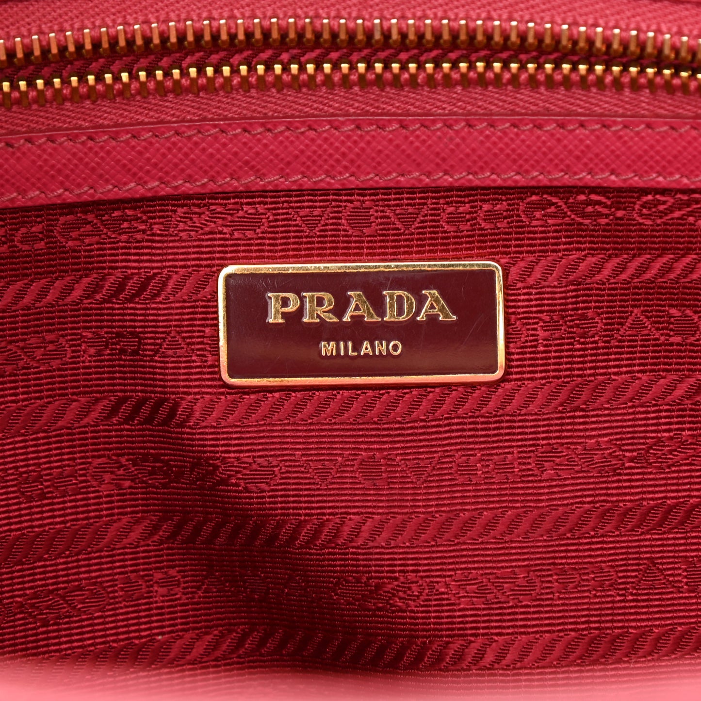 Saffiano Medium Galleria Double Zip Tote Peonia
