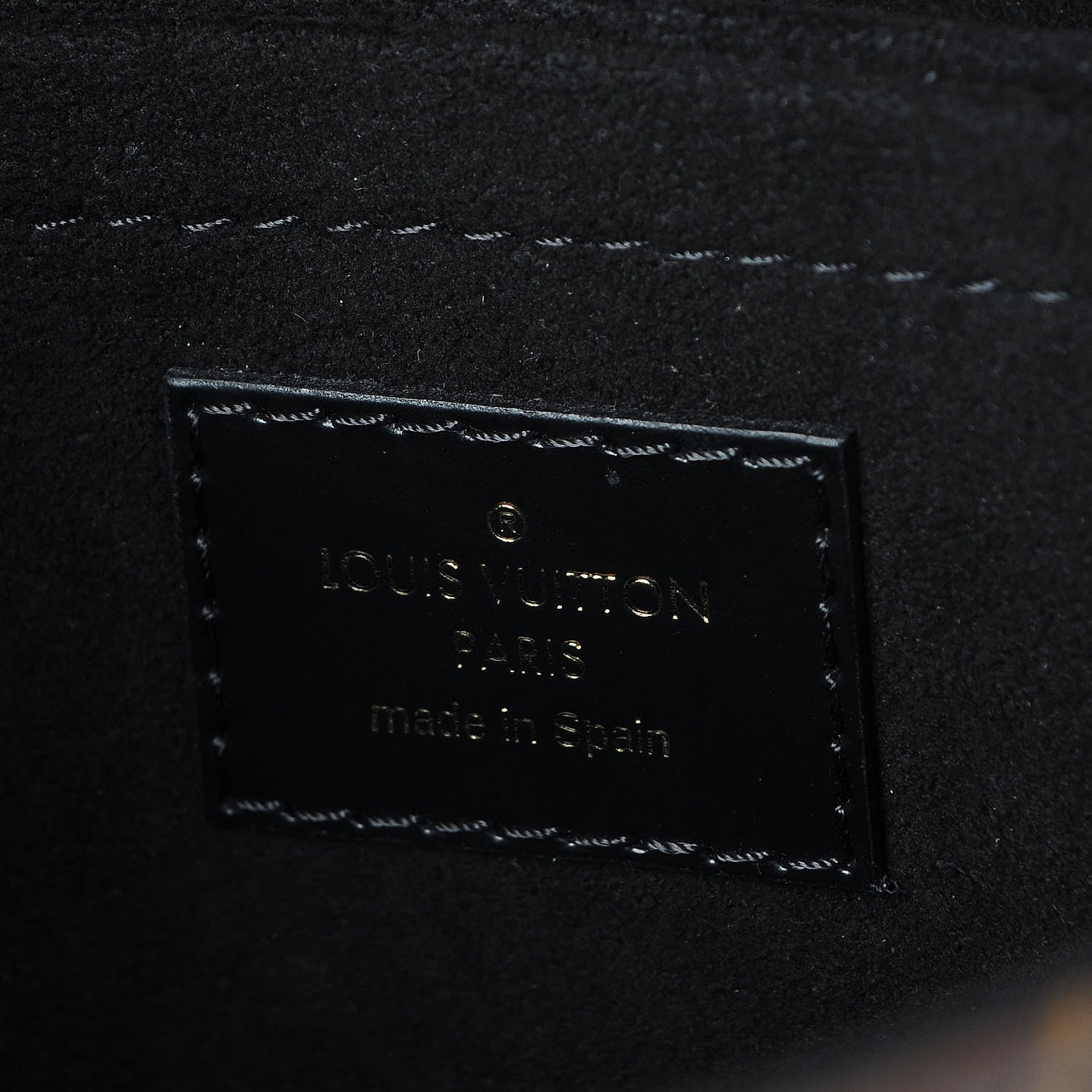 Louis Vuitton Epi Monogram Saint Michel Black 6 of 7