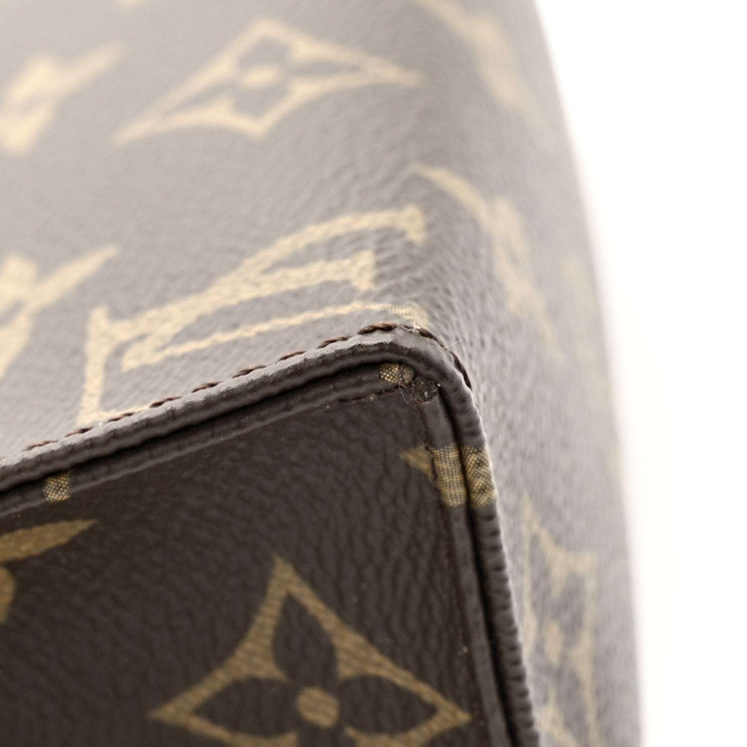 Louis Vuitton Monogram Toiletry Pouch 19 8 of 10