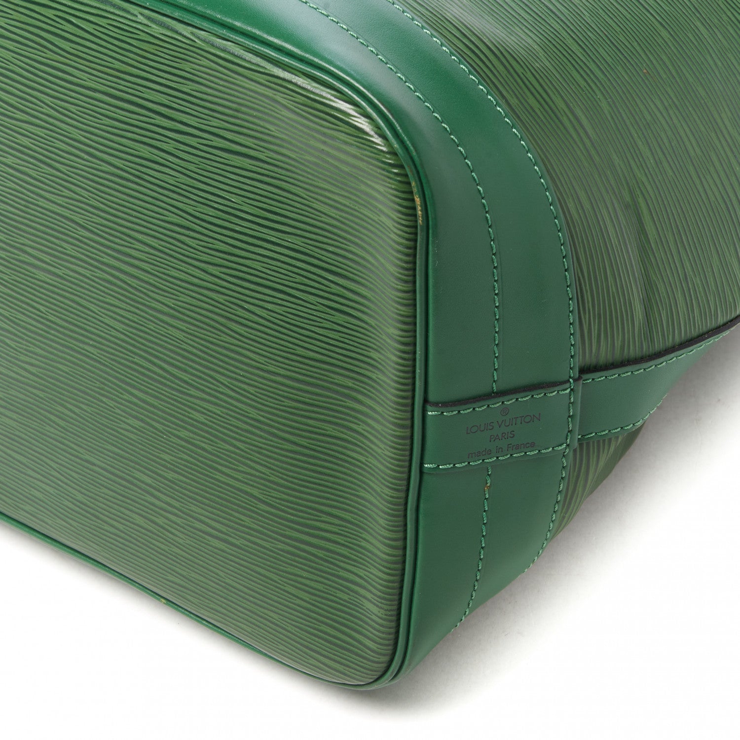 Louis Vuitton Epi Petit Noe Borneo 4 of 8
