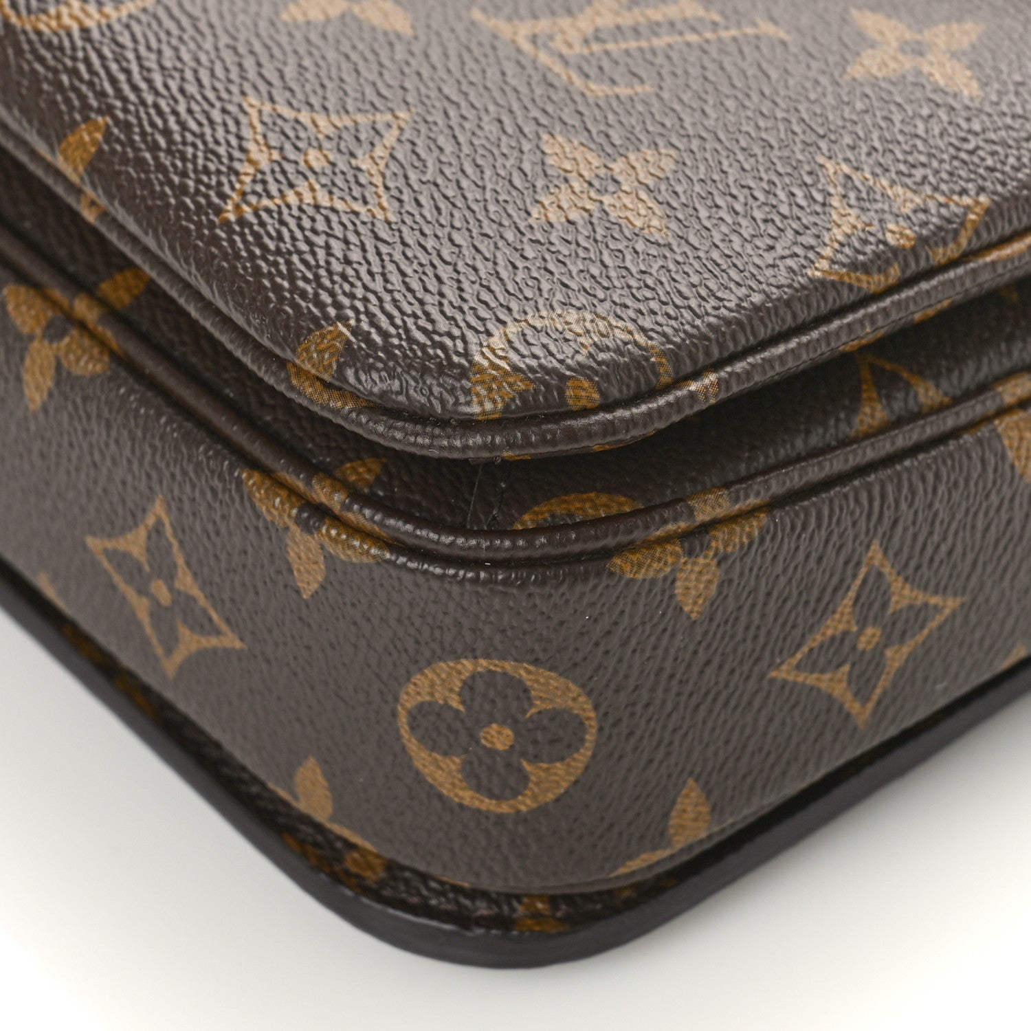 Louis Vuitton Monogram Pochette Metis 8 of 10