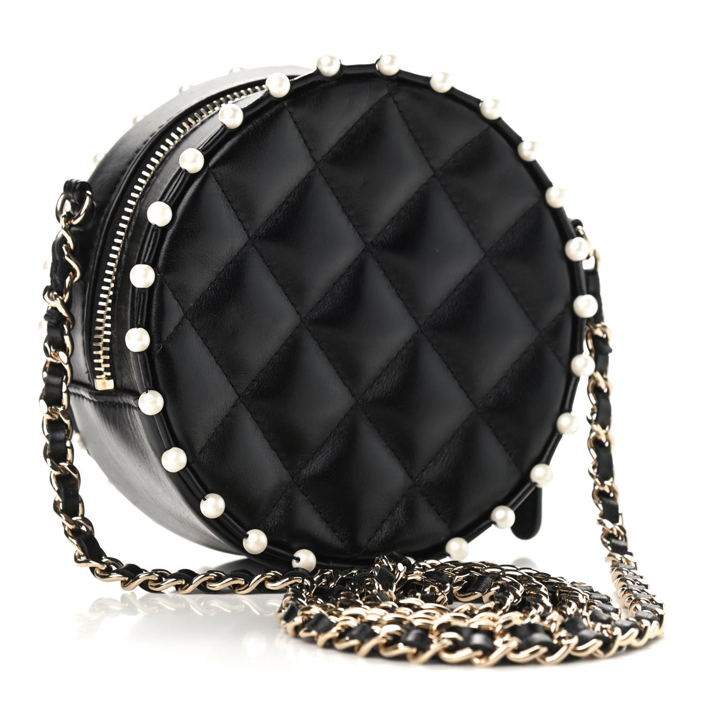 Calfskin Quilted Pearl Round Clutch With Chain Black