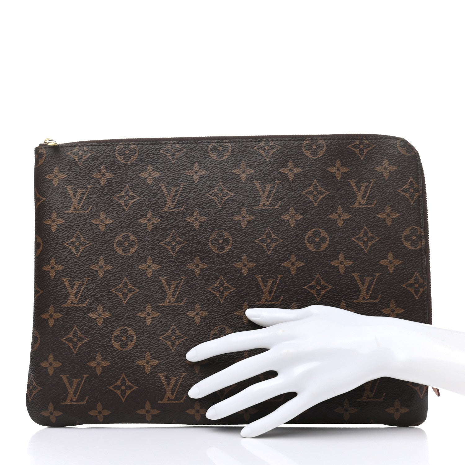 Louis Vuitton Monogram Etui Voyage MM Pouch 2 of 7
