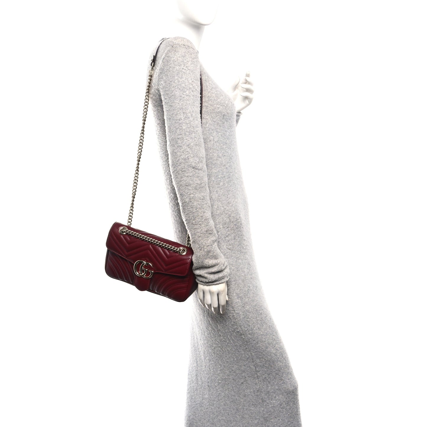 Calfskin Matelasse Medium GG Marmont Shoulder Bag Rosso Ancora Red