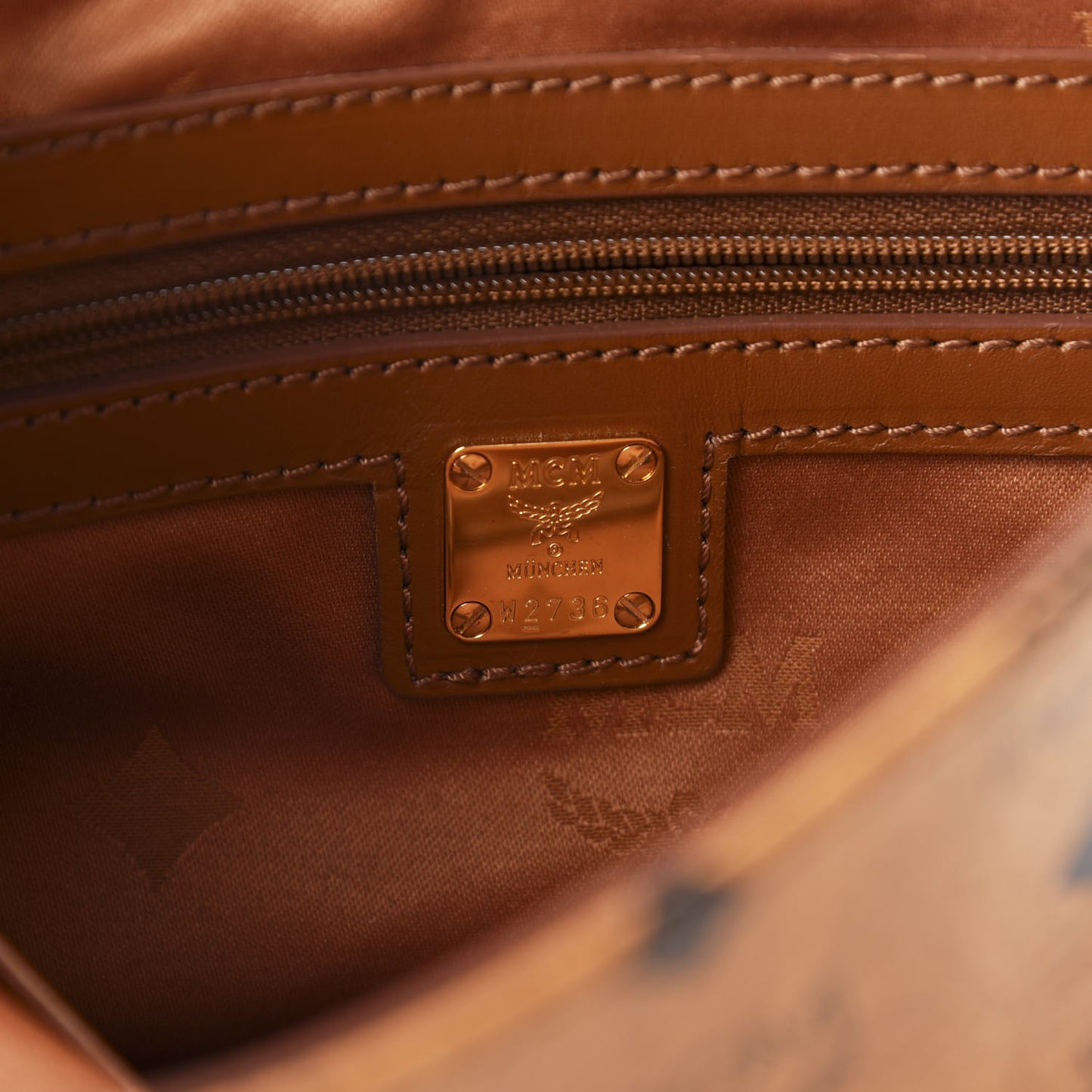 Calfskin Visetos Munich Lion Messenger Cognac
