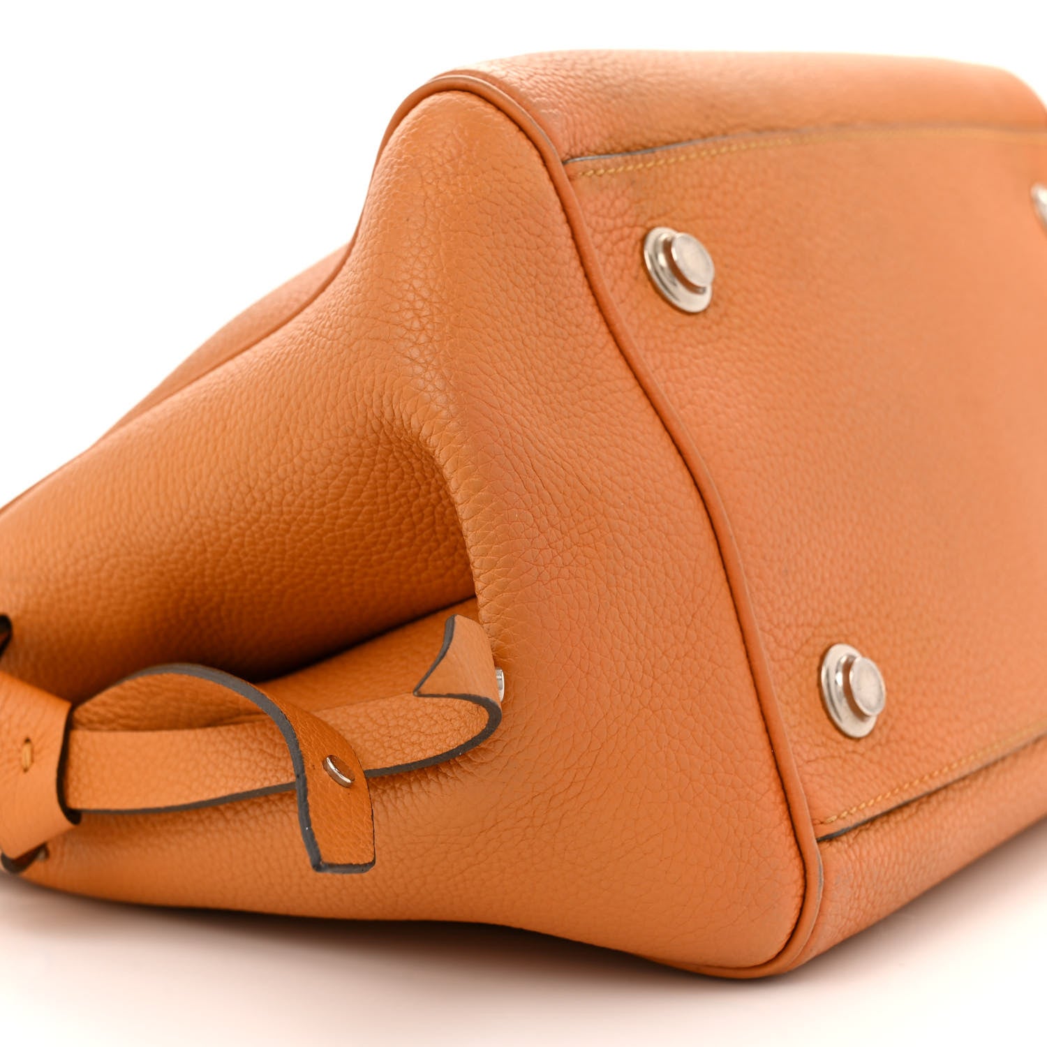 Louis Vuitton Veau Nuage Milla PM Safran 8 of 20