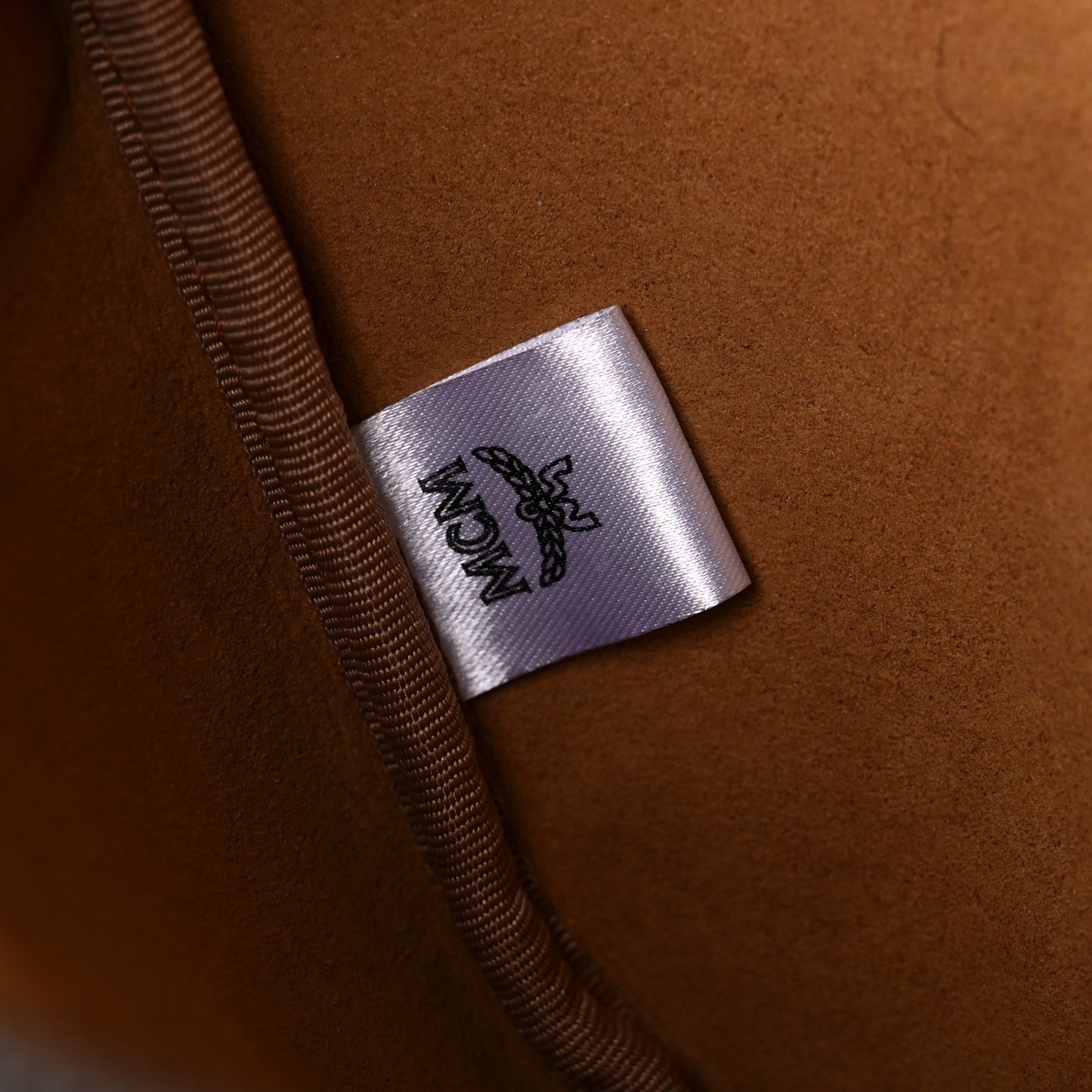 Visetos Medium Belt Bag Cognac Black