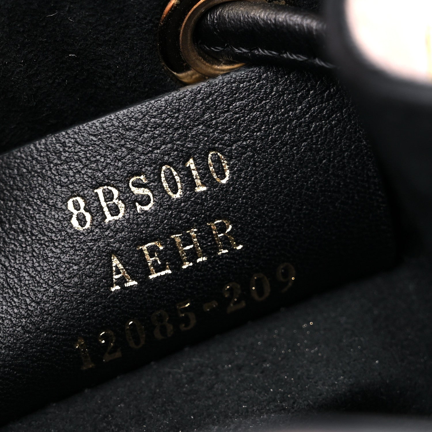 Fendi Vitello Fluffy Grace F is Fendi Logo Embossed Mini Mon Tresor Bucket Bag Rosa Quarzo Black 7 of 9