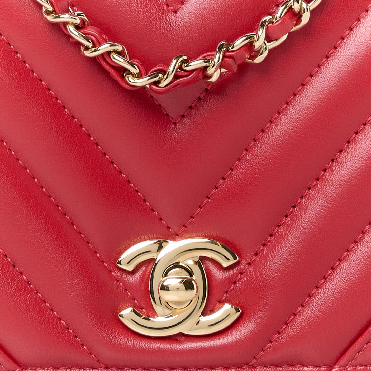 Calfskin Chevron Quilted Mini Statement Flap Red