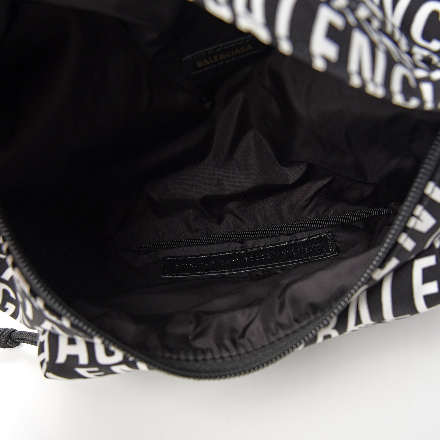 Nylon Wave Logo Print Wheel Beltpack Black White