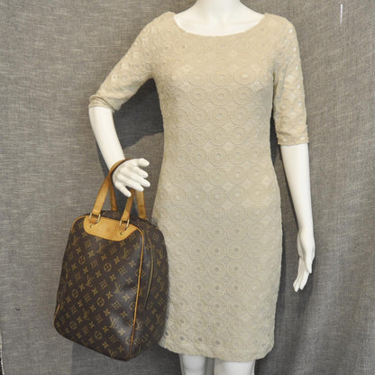 Louis Vuitton Monogram Excursion Shoe Bag 2 of 9