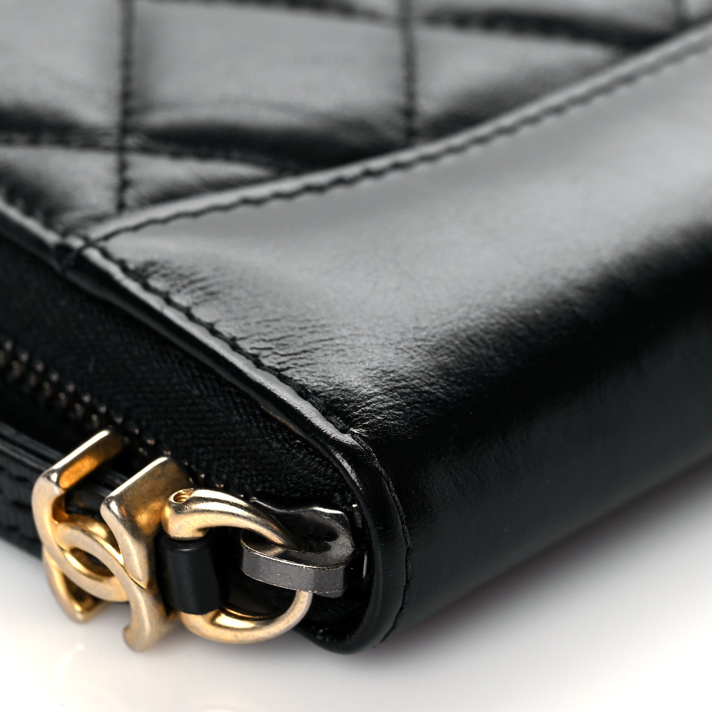 Aged Calfskin Quilted Small Gabrielle Zip Around Wallet Black
