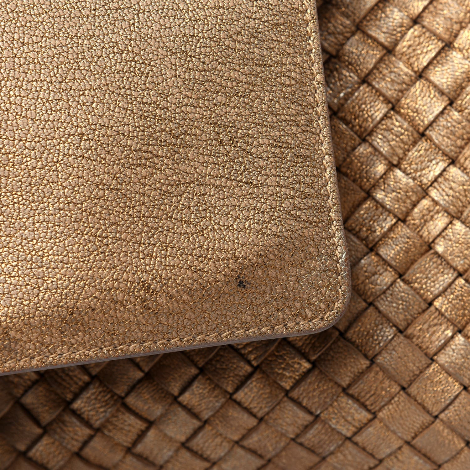 Bottega Veneta Chevre Intrecciato Medium Cabat Ottone 21 of 26