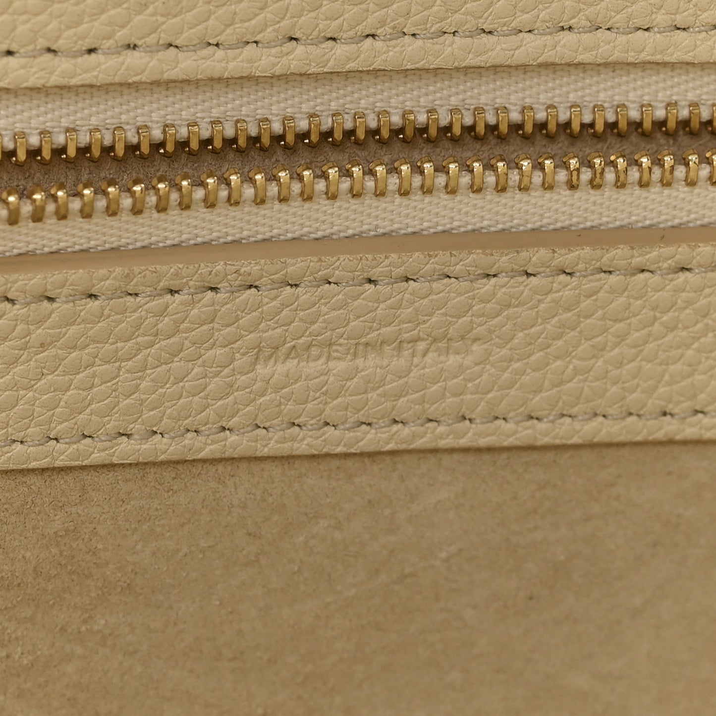 Soft Grained Calfskin Small Belt Cabas Phantom Vanilla