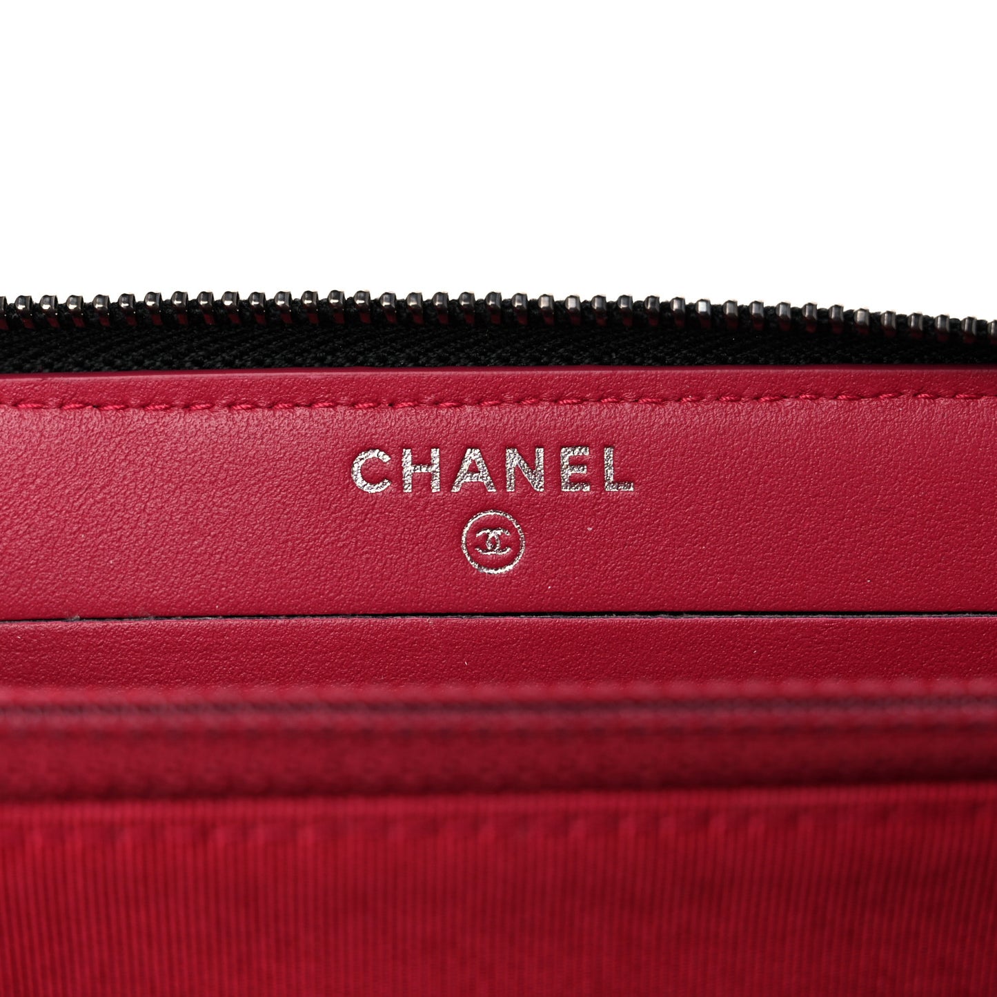 Aged Calfskin Quilted Small Gabrielle Zip Around Wallet Black