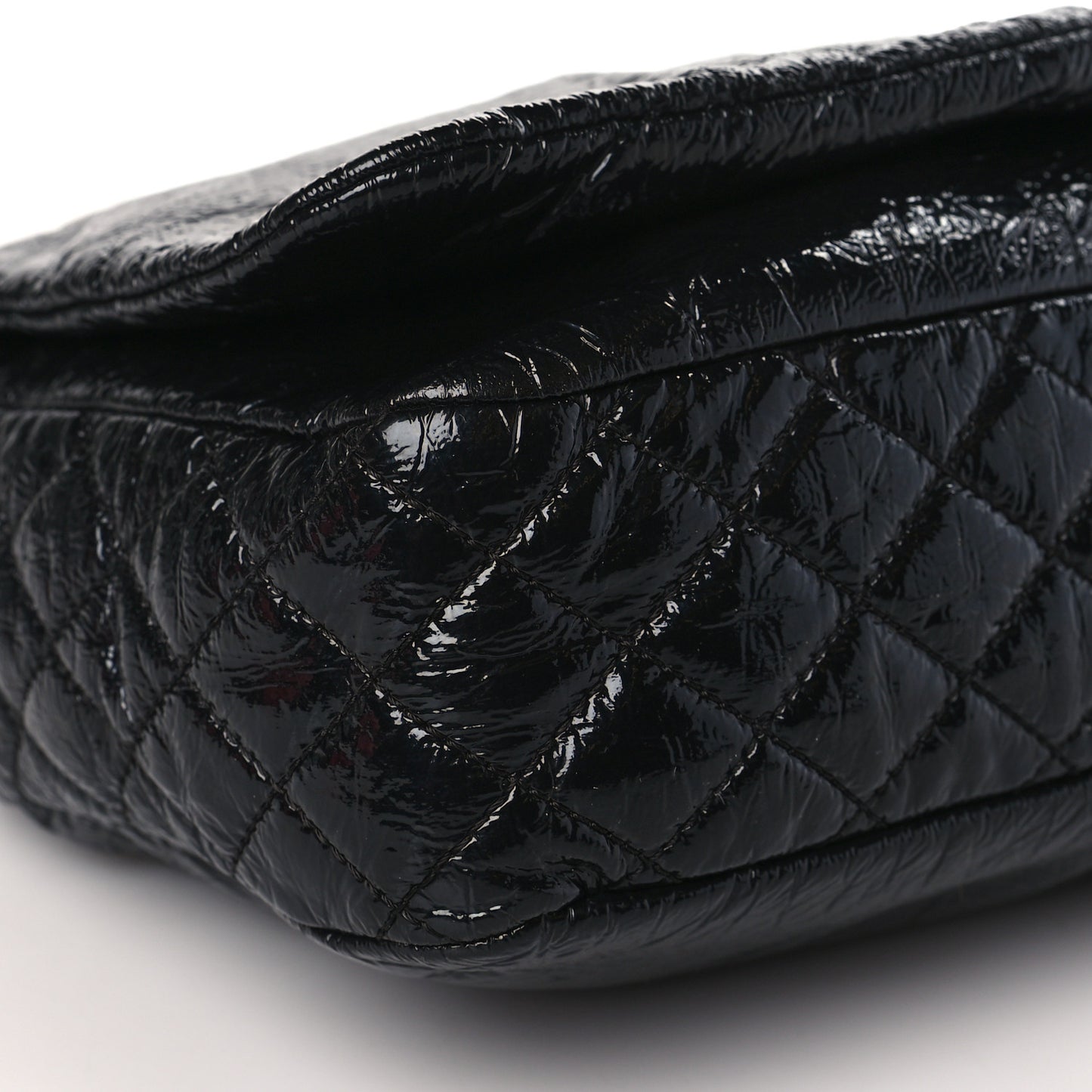 Vinyl Medium Rock and Chain Flap Black