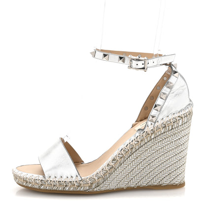 Valentino Garavani Metallic Grained Calfskin Rockstud Crisscross Ankle Strap Espadrille Wedge Sandals 39 Silver 1 of 11