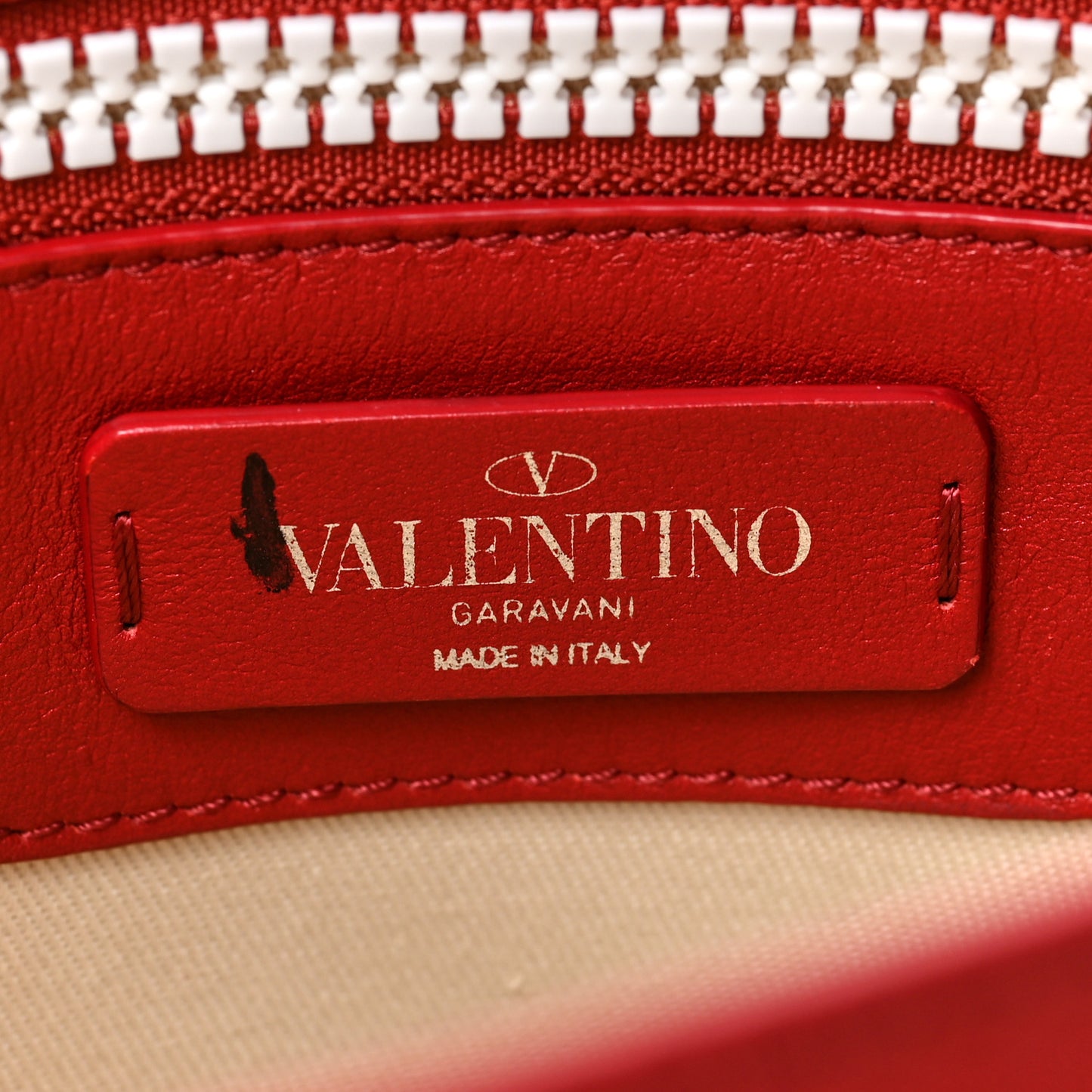 Vitello Colorblock Free Rockstud Top Handle Shoulder Bag Rosso Valentino White