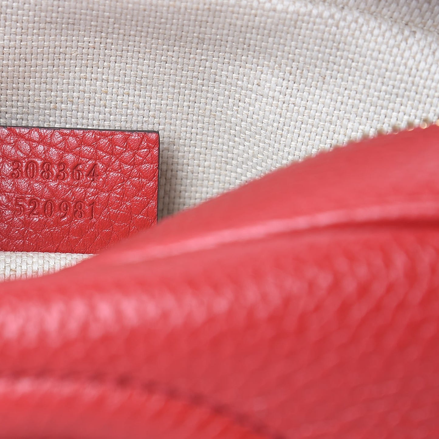 Pebbled Calfskin Small Soho Disco Bag Tabasco Red