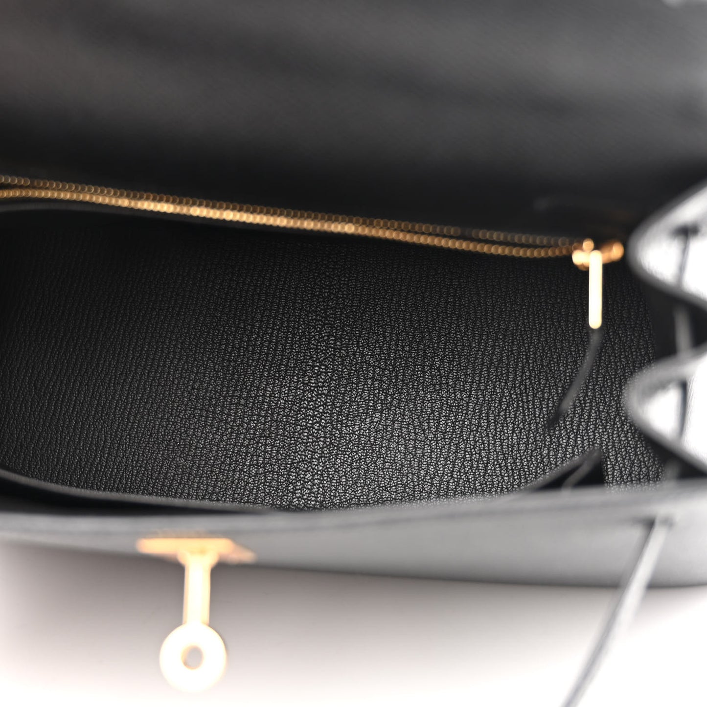 Epsom Kelly Sellier 25 Black