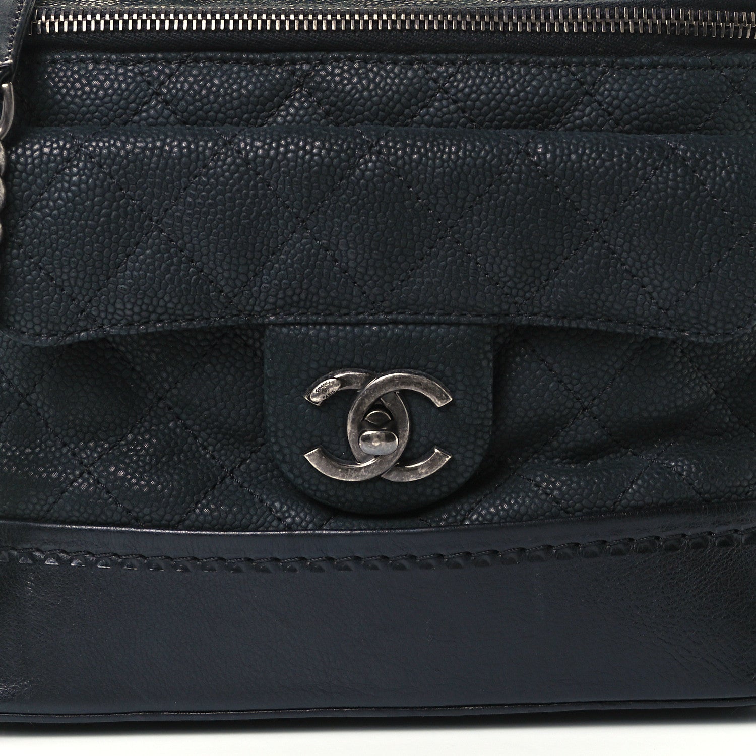 Chanel Iridescent Grained Calfskin Quilted Globe Trotter Vanity Case Black 10 of 12