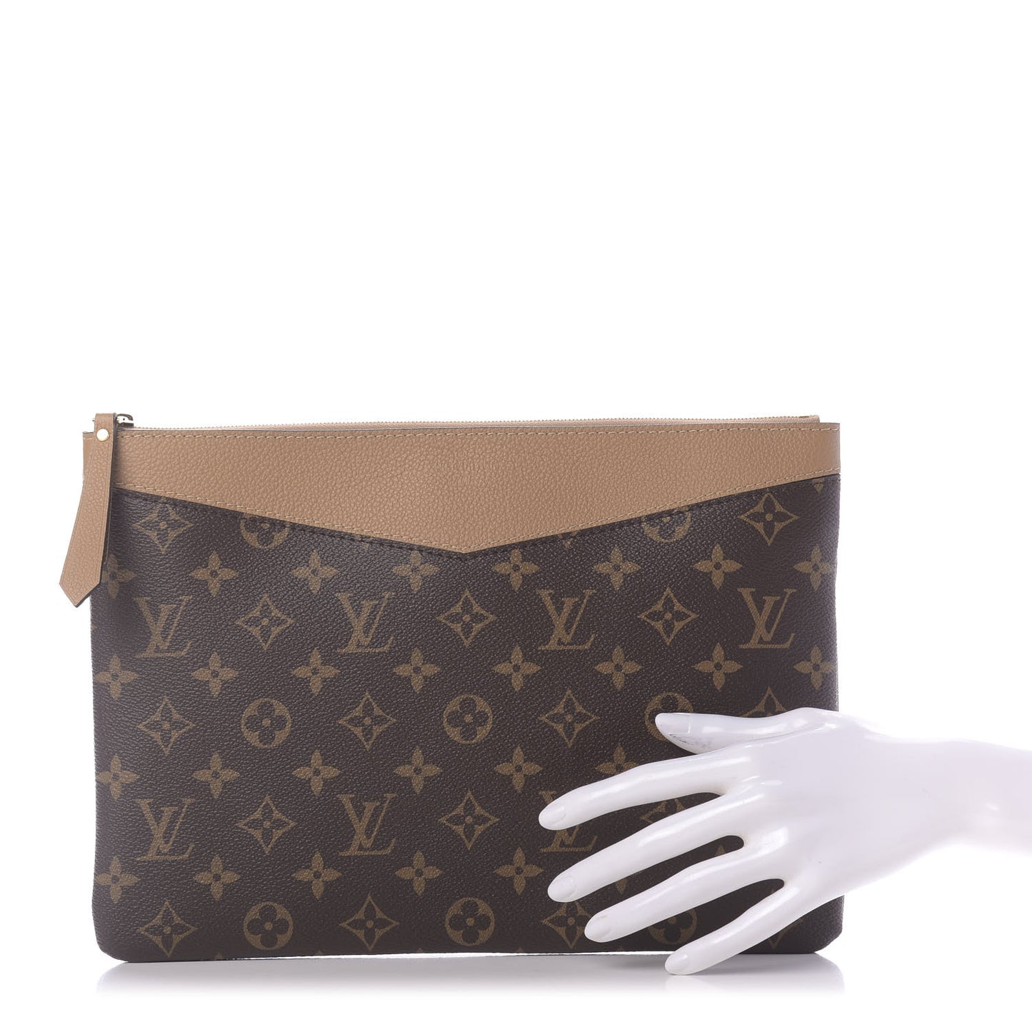 Monogram Daily Pouch Sesame