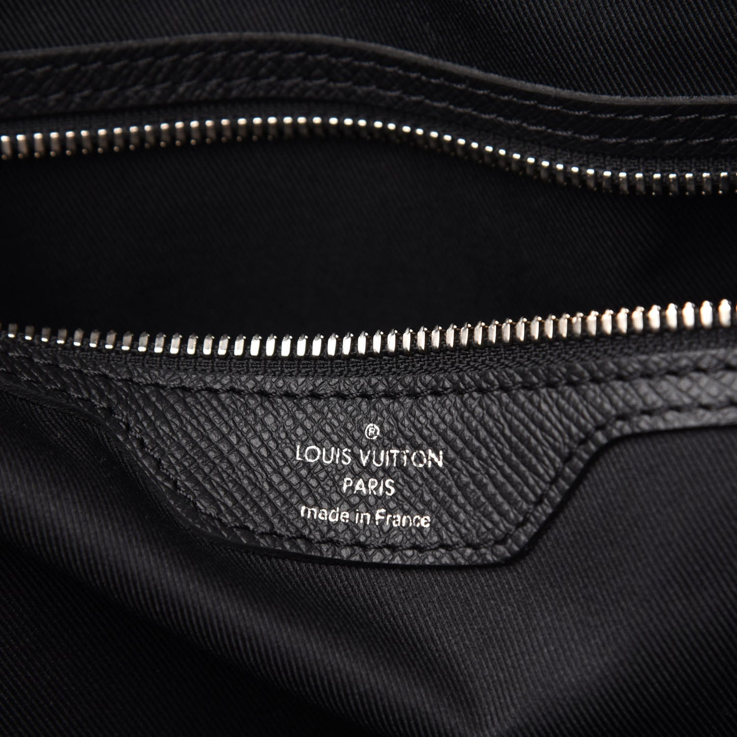 Taiga Keepall Bandouliere 45 Black