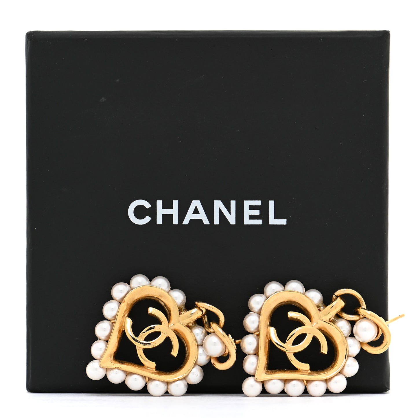 Pearl Heart CC Drop Earrings Gold