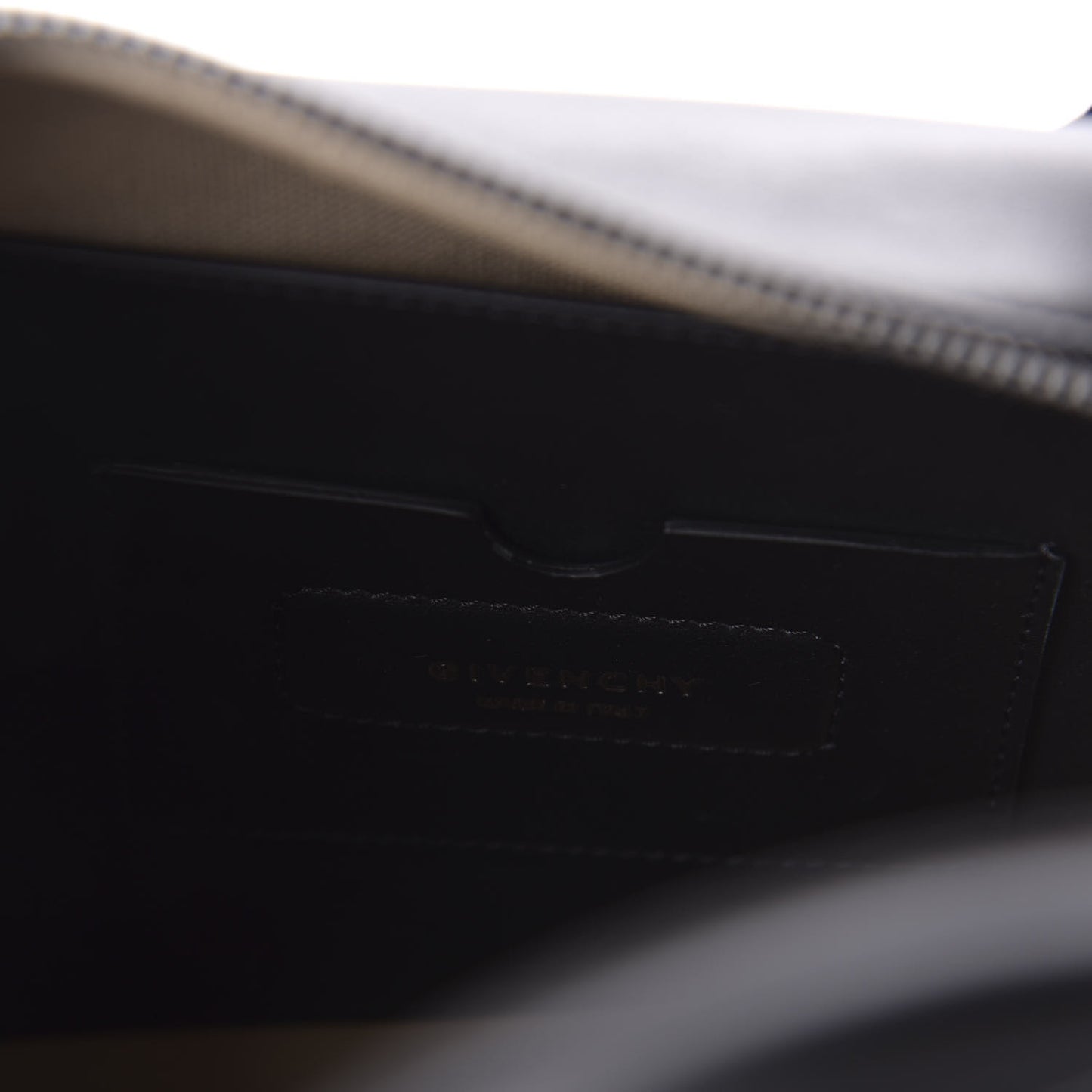 Smooth Calfskin Small Soft Antigona Black