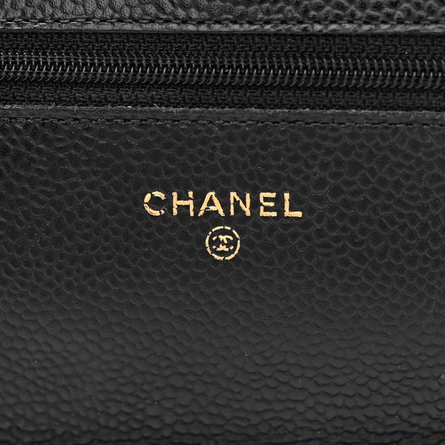 Caviar Quilted Wallet on Chain WOC Black