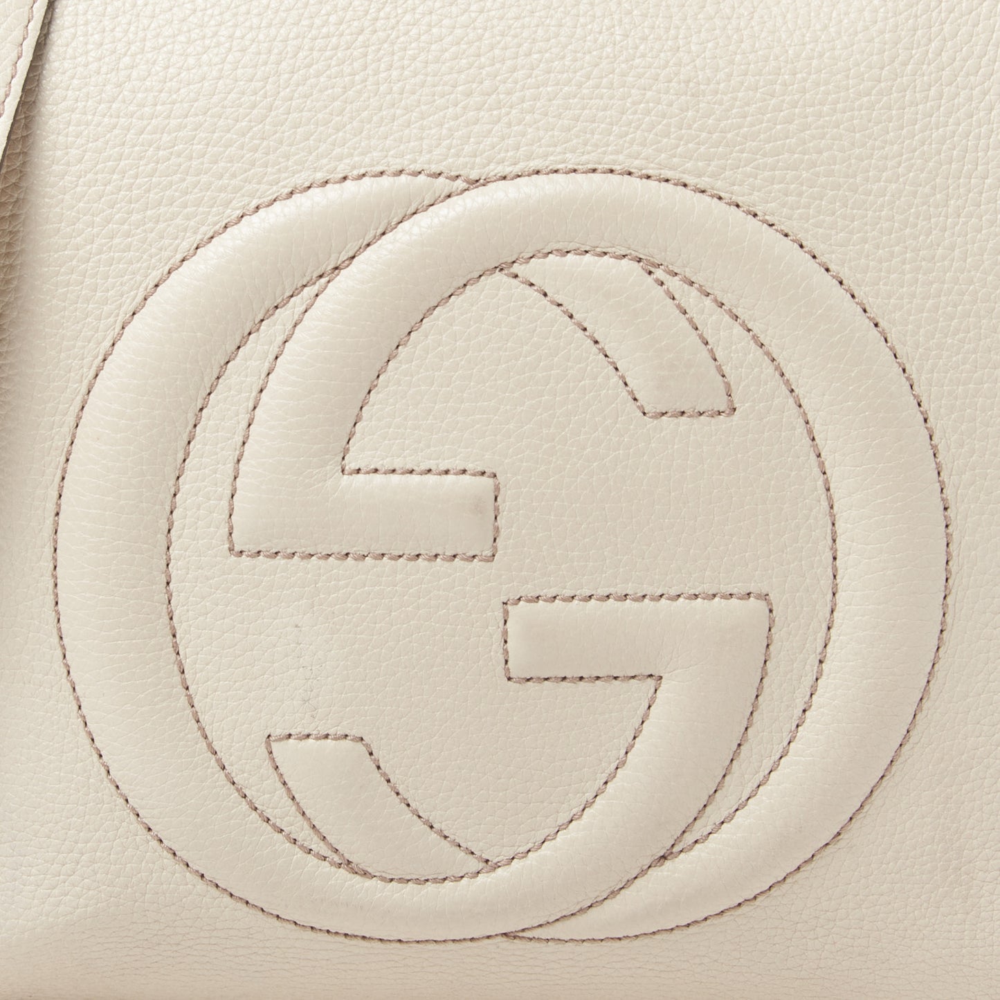 Pebbled Calfskin Large Soho Hobo Off White