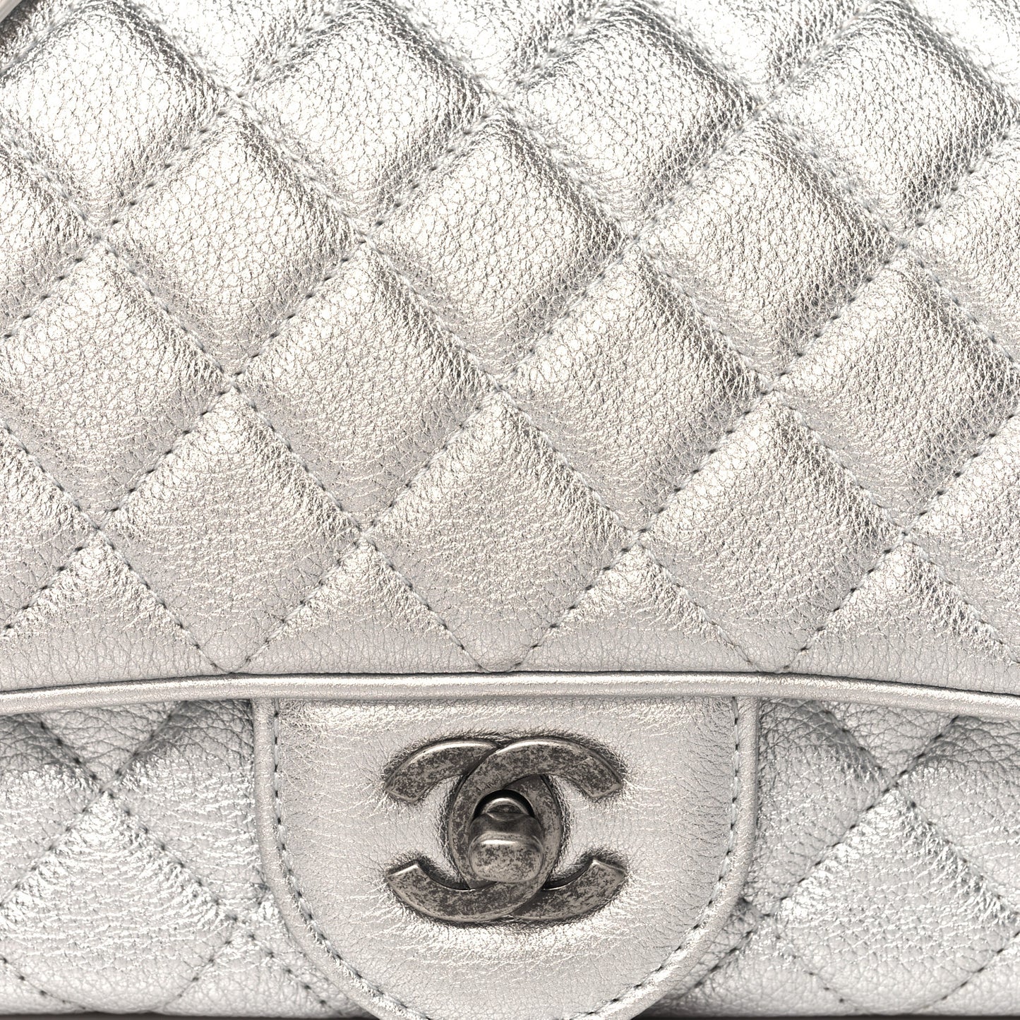 Metallic Calfskin Quilted Small Chain Detail Flap Silver