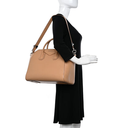 Givenchy Sugar Goatskin Medium Antigona Light Beige 2 of 12