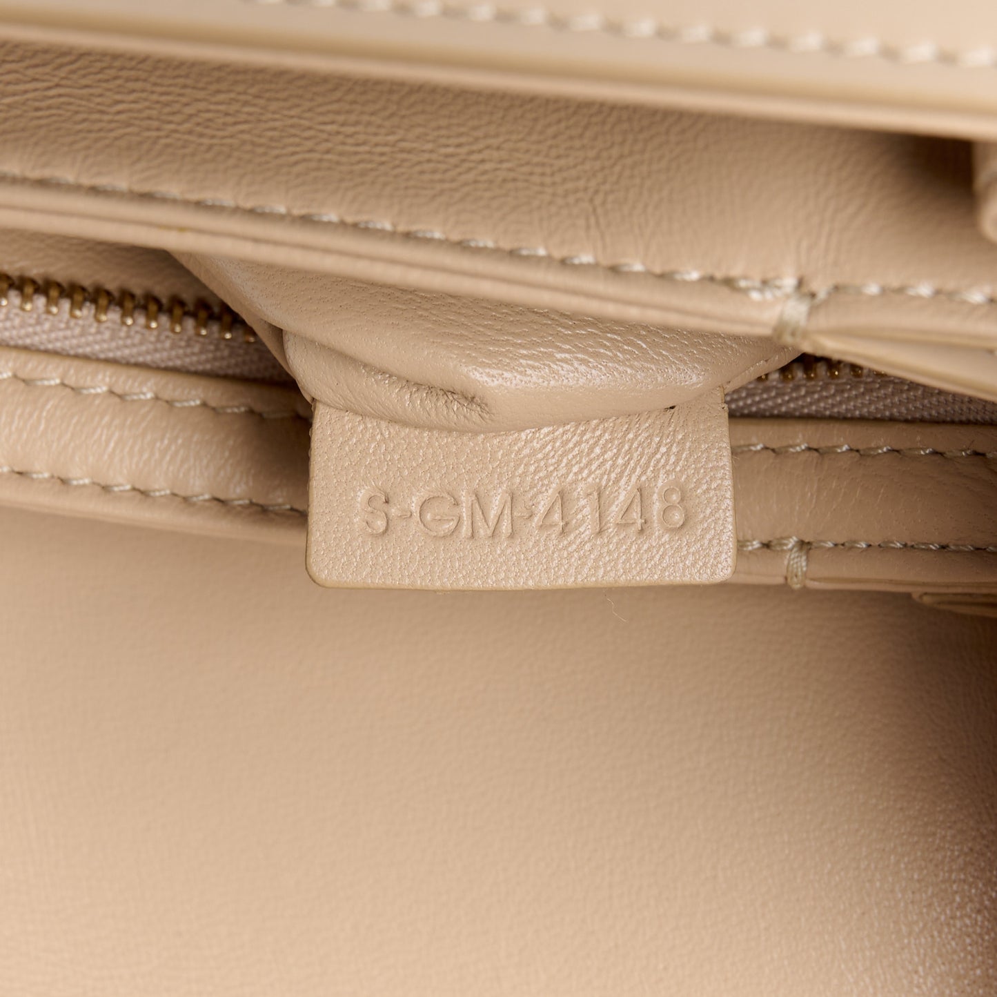 Shiny Calfskin Medium Triomphe Nude