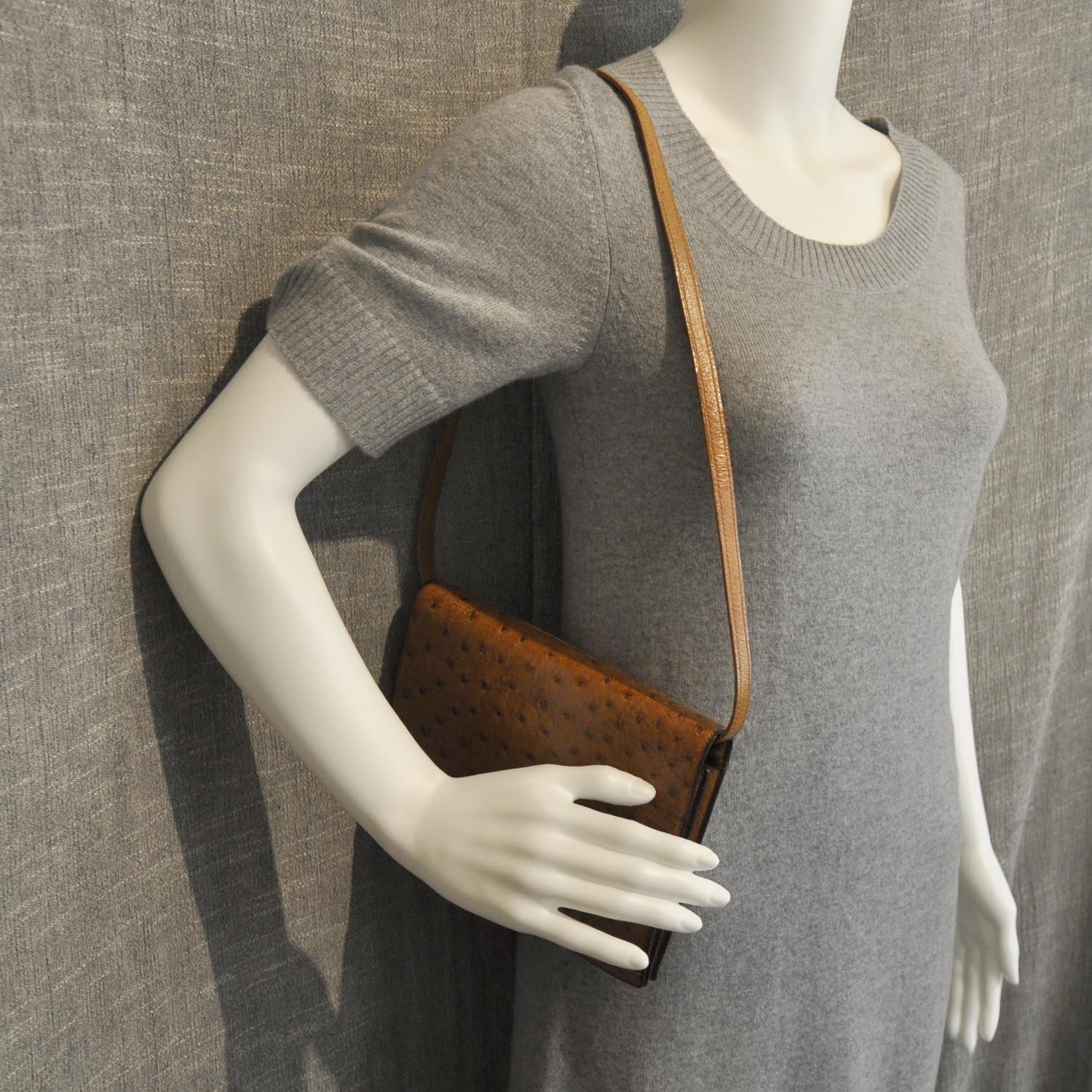 Hermes Ostrich Annie Clutch Bag Gold 3 of 10