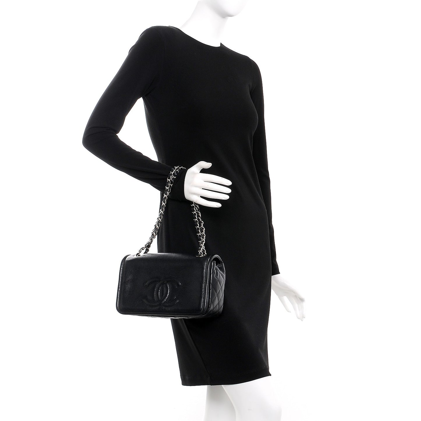 Caviar Medium Timeless CC Flap Black