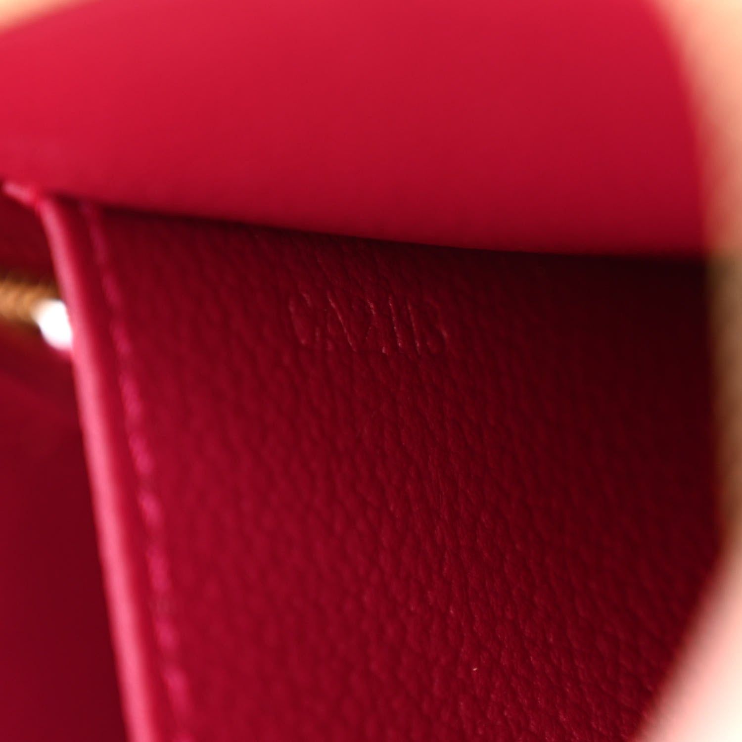 Louis Vuitton Vernis Cosmetic Pouch Rose Indien 7 of 9