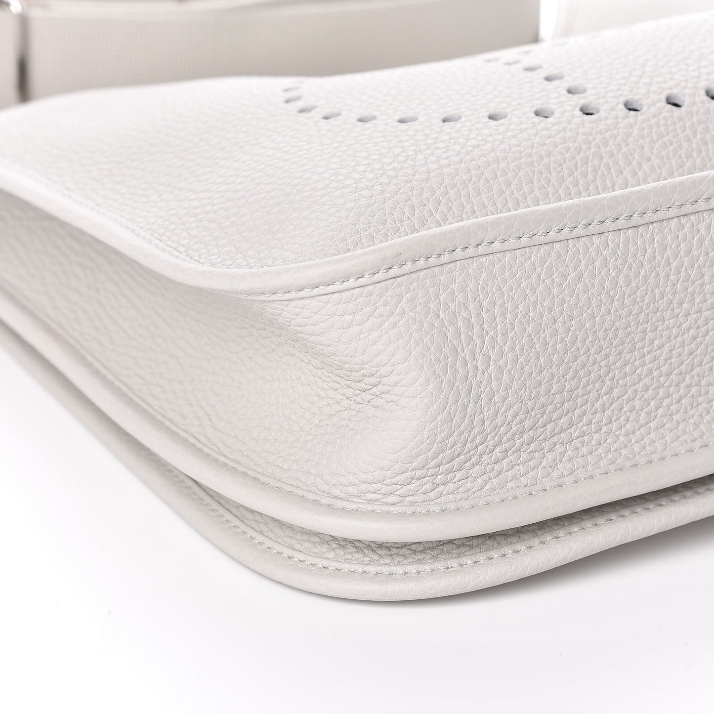 Taurillon Clemence Evelyne III PM Gris Perle