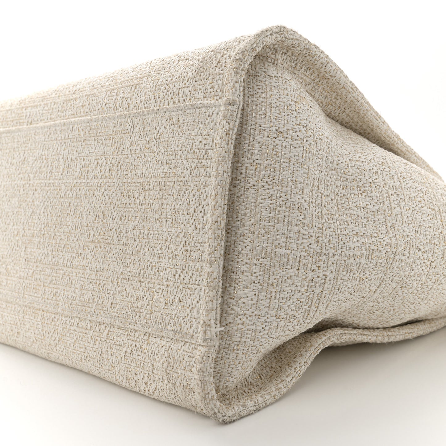 Lurex Boucle Medium Deauville Tote White