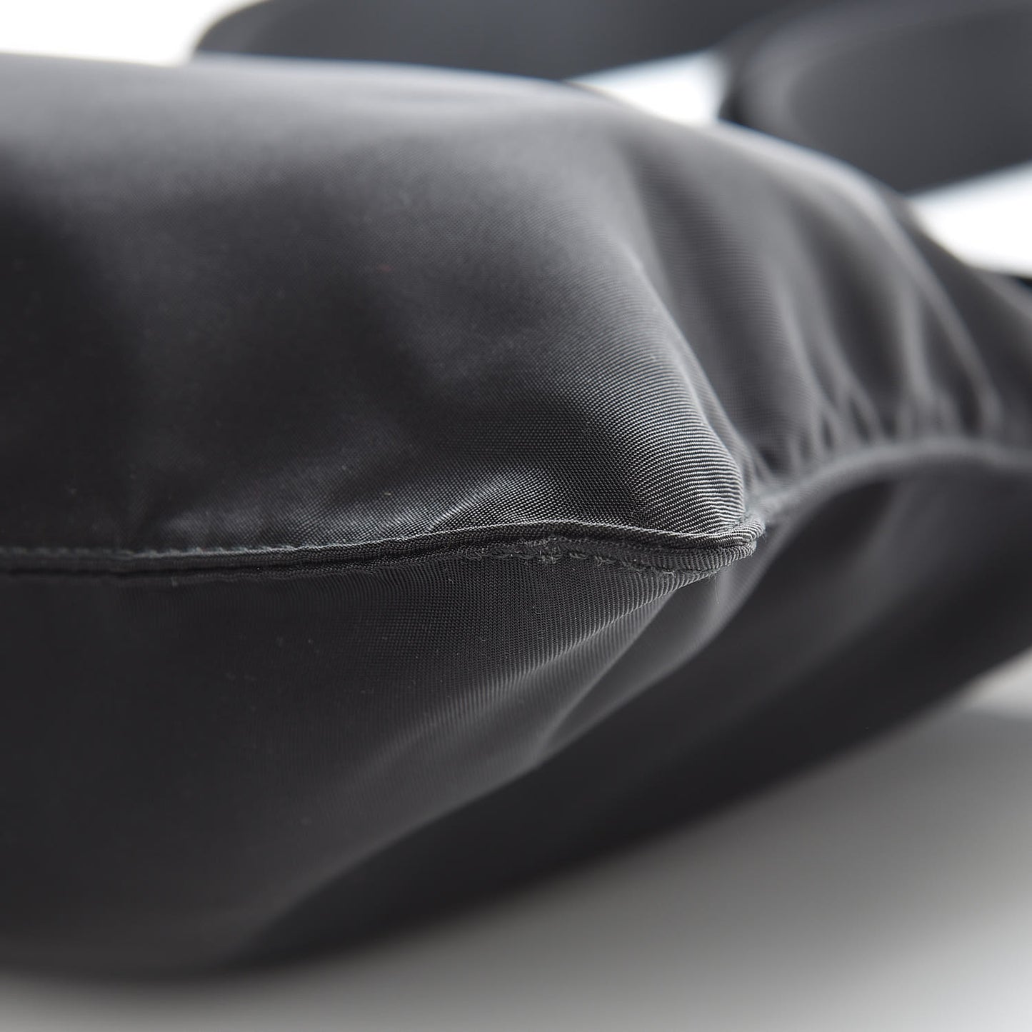 Nylon Flat Messenger Bag Black